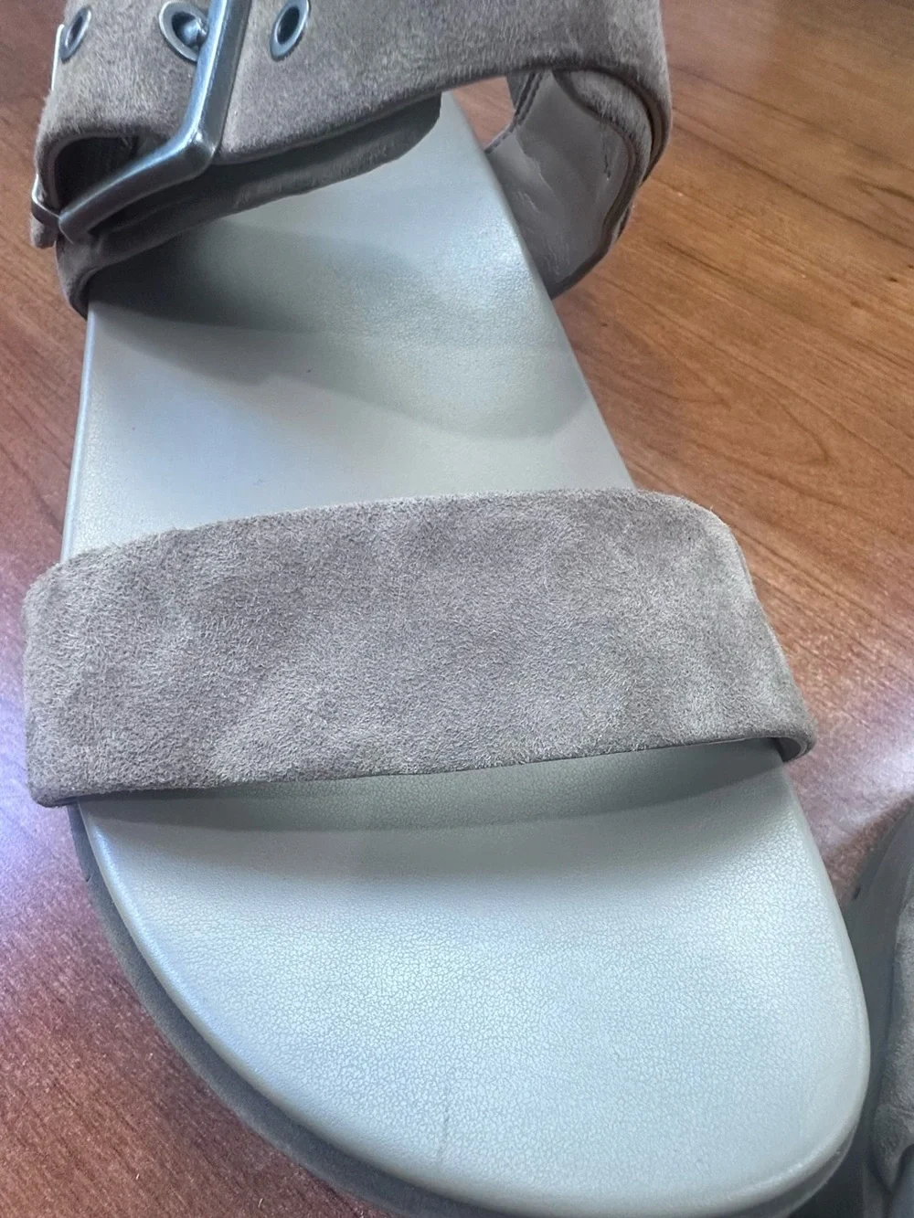 Vionic Torrance Platform Sandal Lug Comfort Cushion Taupe Suede Women’s Sz 9.5