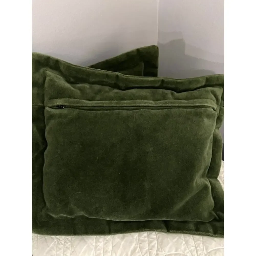 Unbranded decorative throw