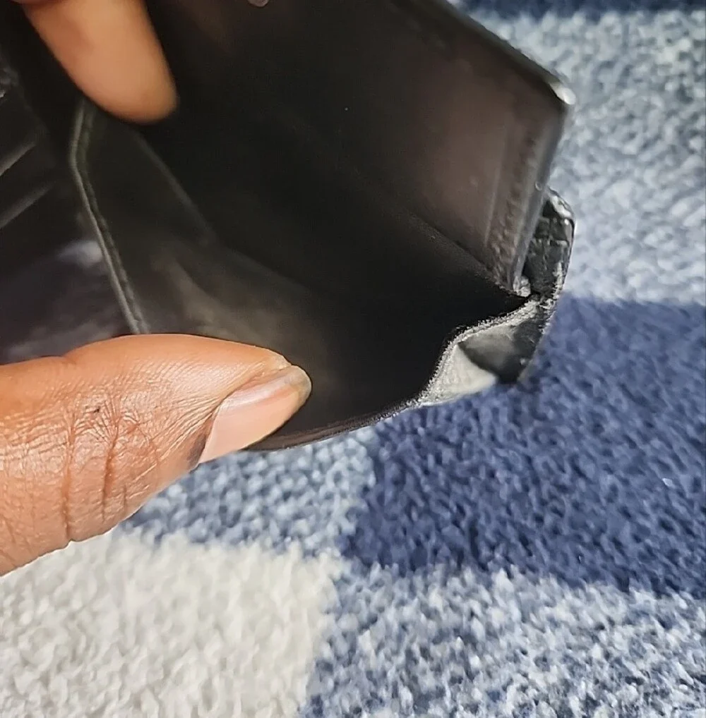 Gucci Black Leather Bi-fold with Silver Logo