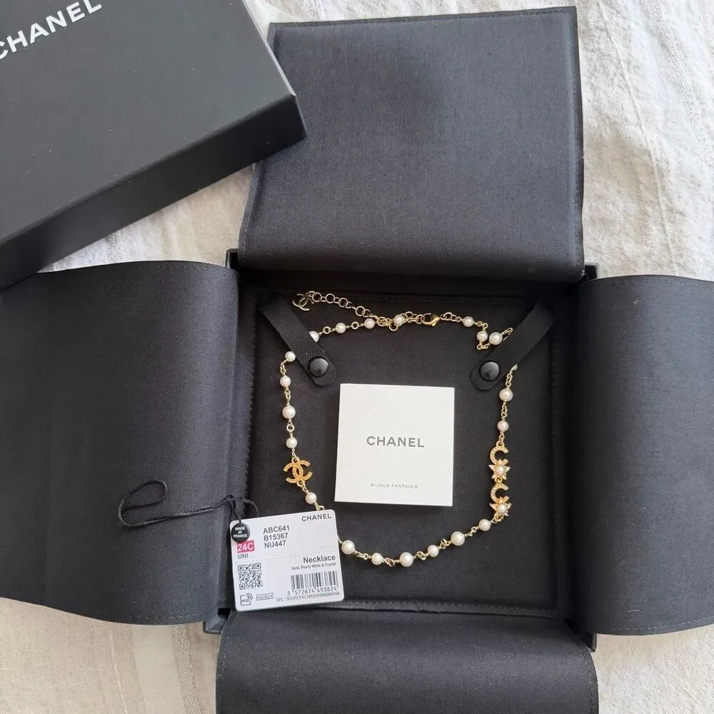 CHANEL 16” faux