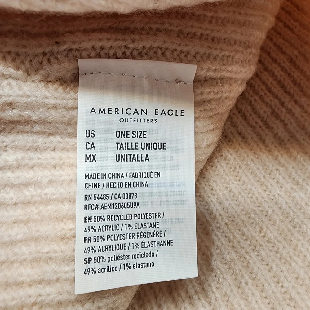 American Eagle Cream Knit Beanie Nwt One‎ Size