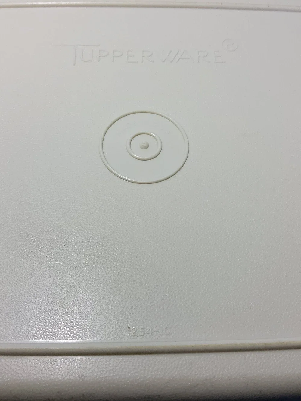 Tupperware keeper excellent #1255
