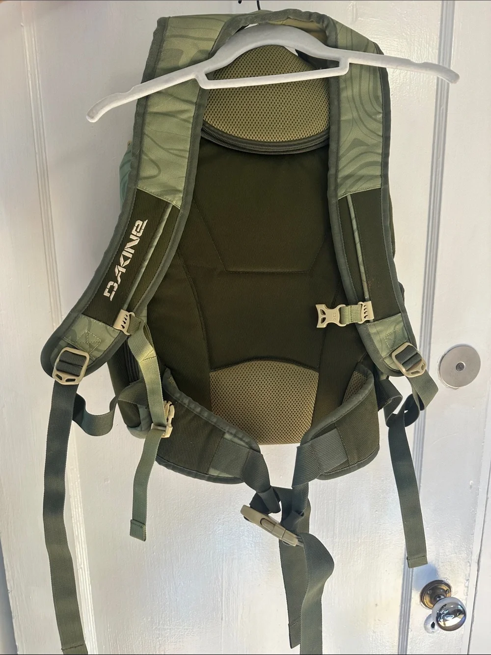 Dakine sturdy backpack