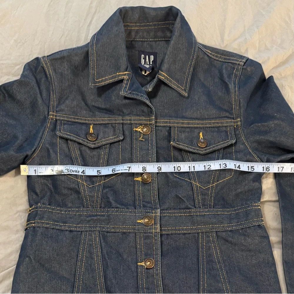 GAP excellent dark