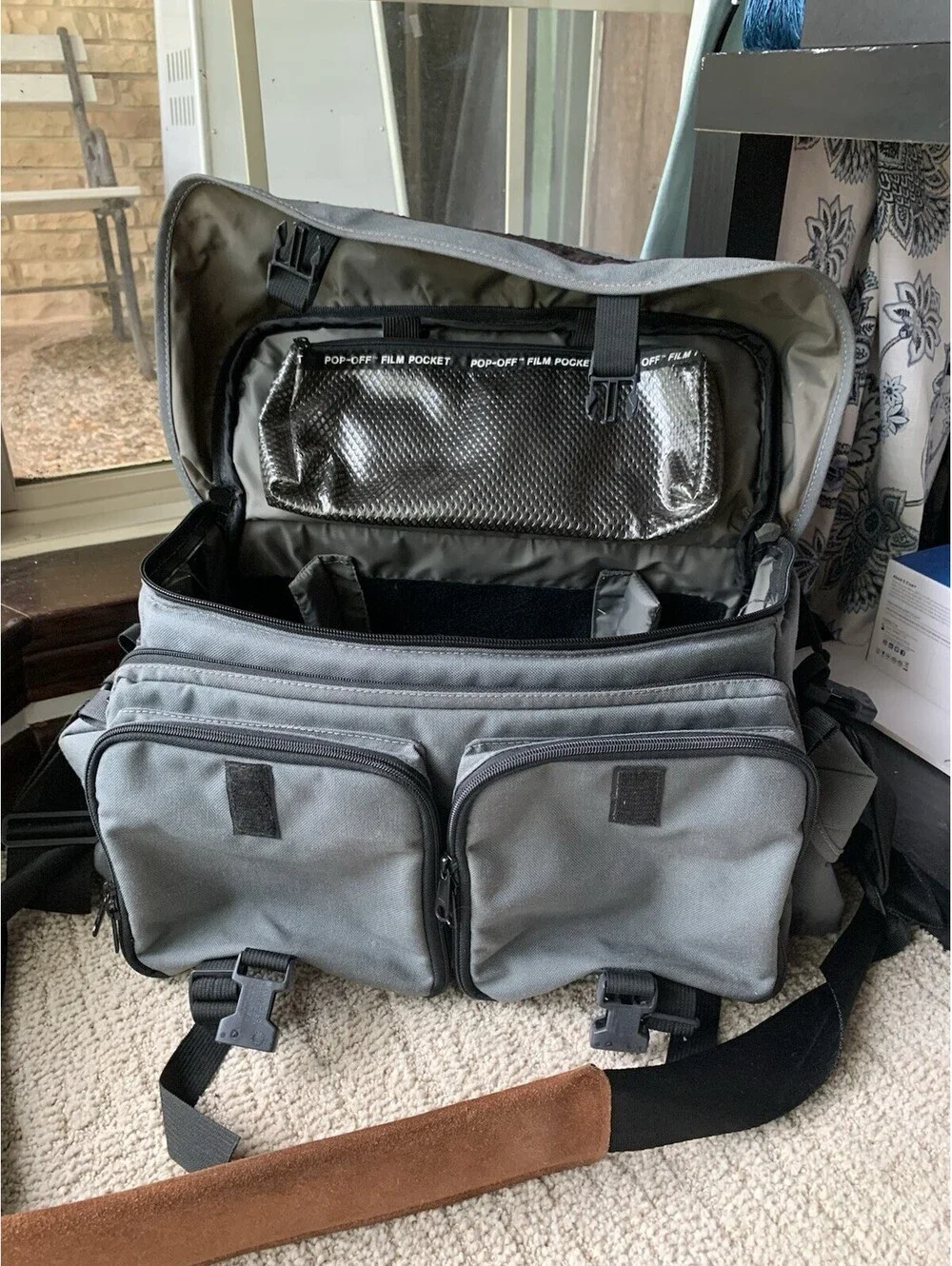 Vintage Tamrac Gray Camera Bag Messenger Style Adjust Strap Padded  Film Pocket