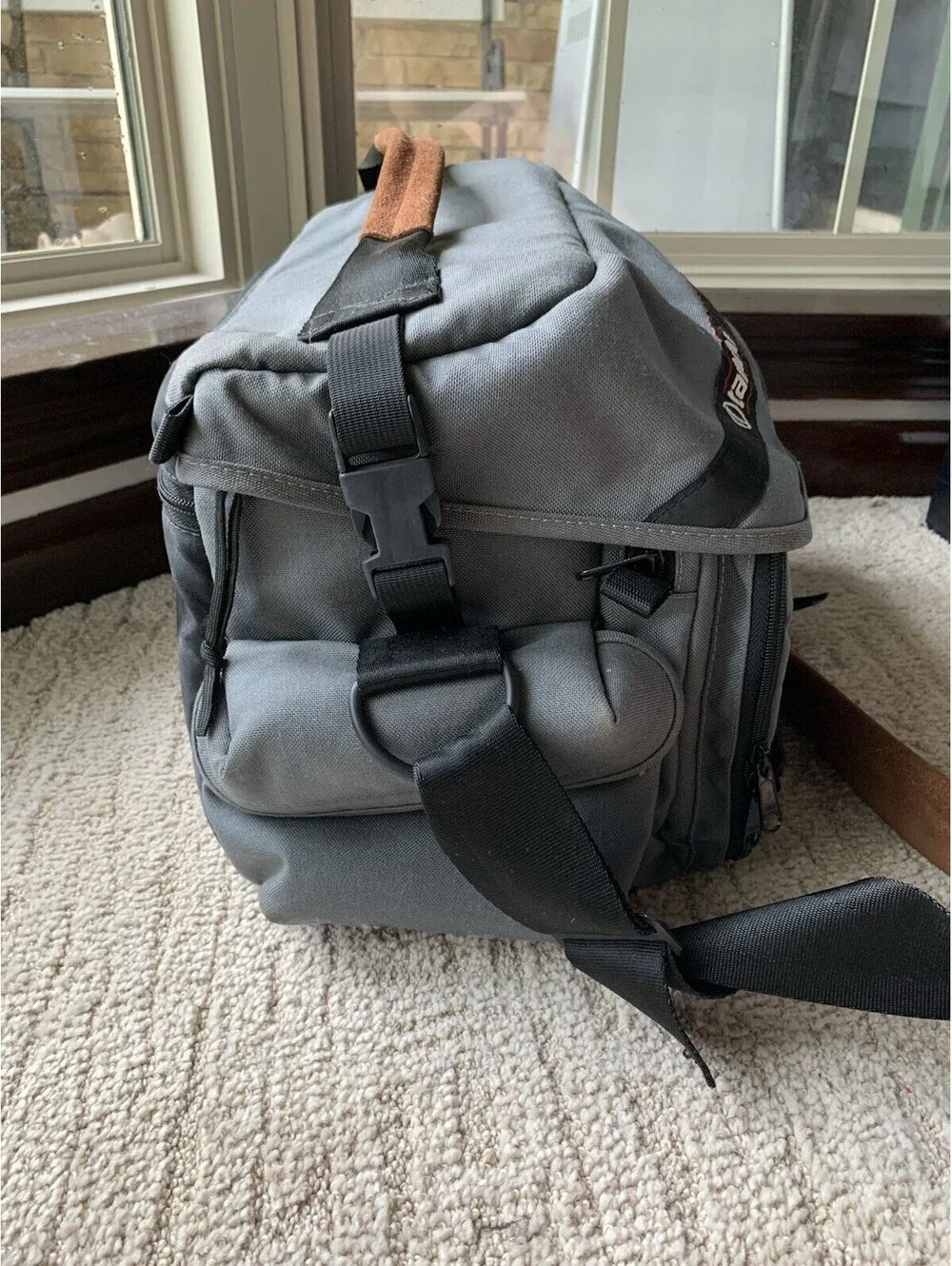 Vintage Tamrac Gray Camera Bag Messenger Style Adjust Strap Padded  Film Pocket