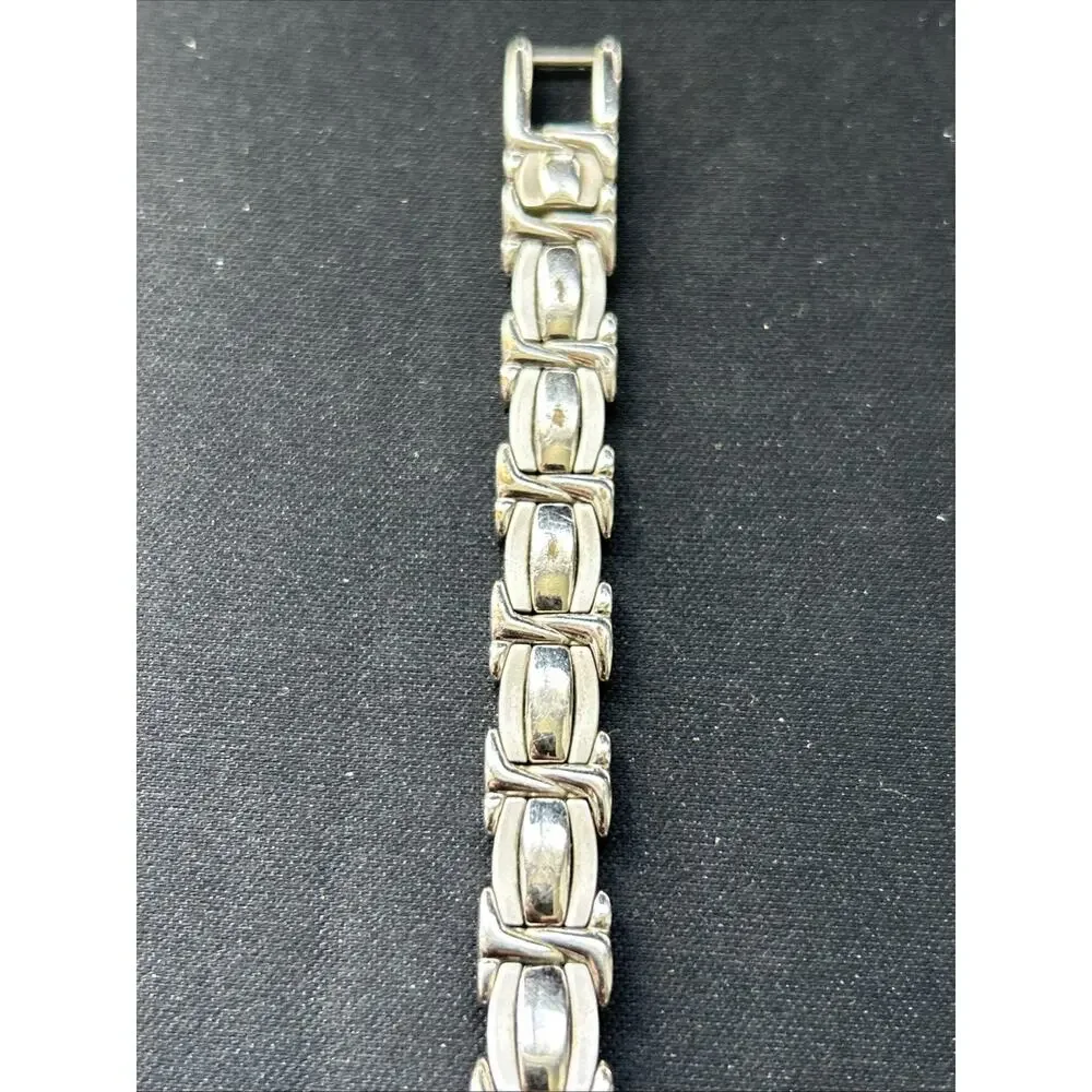 Bulova mop dial