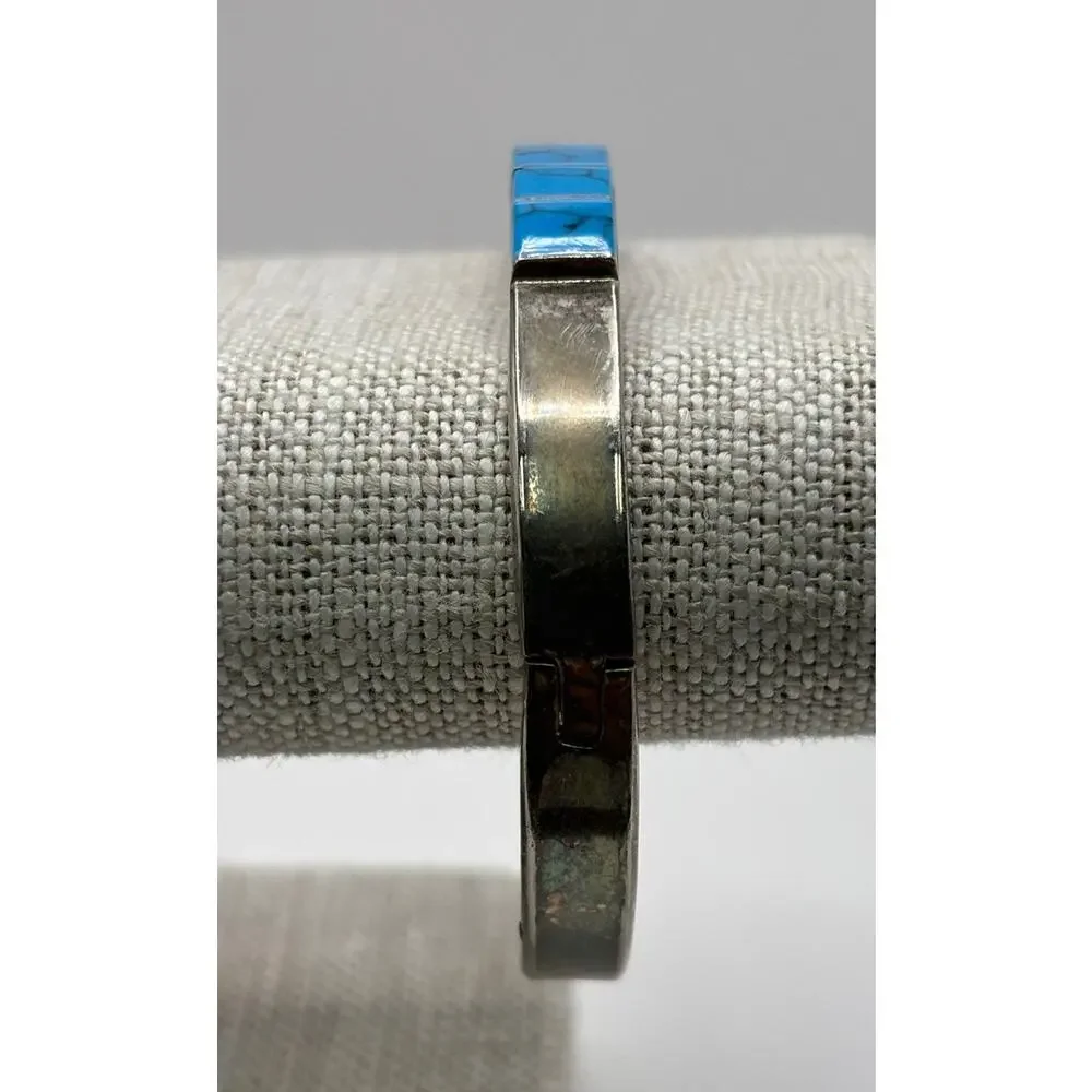 Unbranded sterling silver