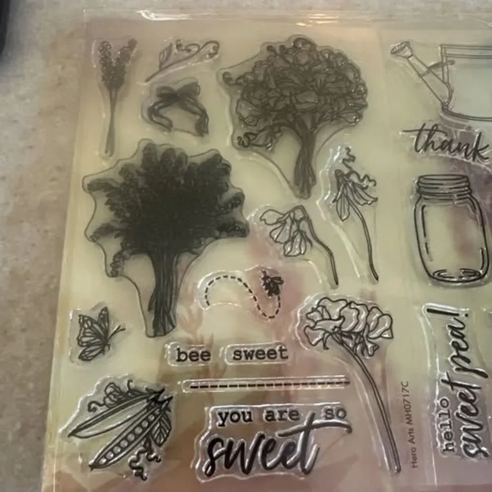 Hero Arts My Monthly Hero July 2017 - Stamps & Coordinating Dies Only MMH