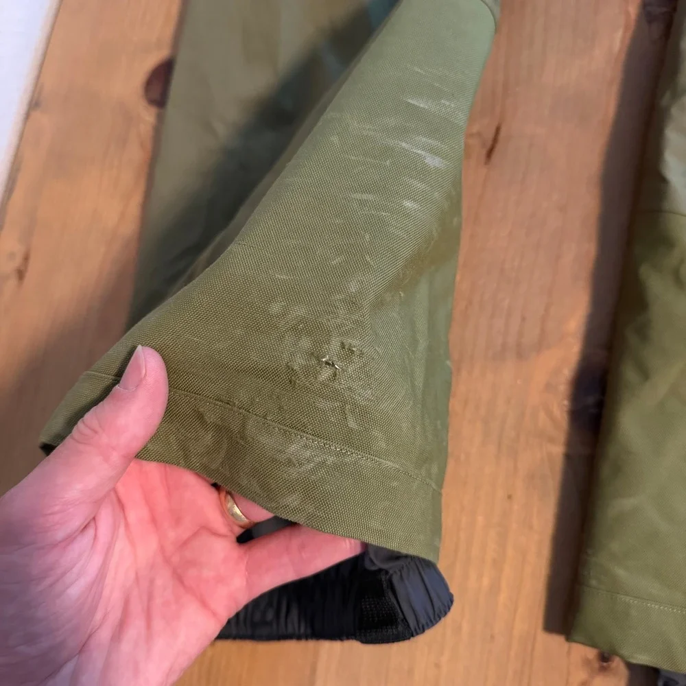 Patagonia Snowshot Ski Pants Mens Medium Olive Green Waterproof RECCO 30689 FA21
