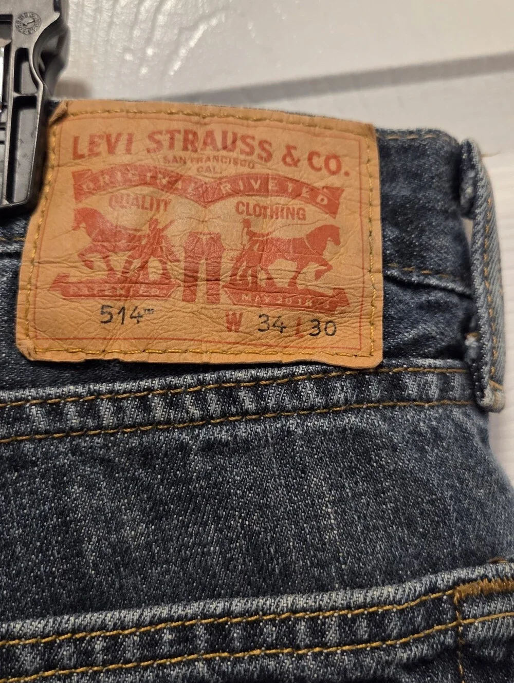Levi's 514 Straight Leg Mens Jeans Size 34x30 Dark Indigo Denim