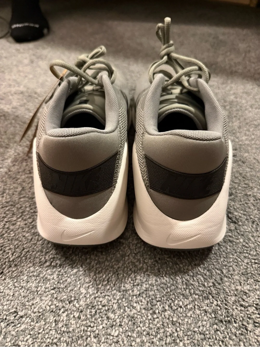 Nike lightweight men’s