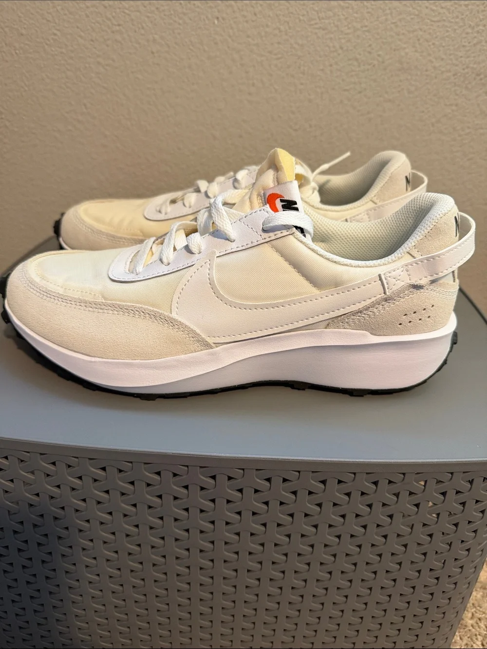 NEW- Nike Sportwear- Waffle Debut