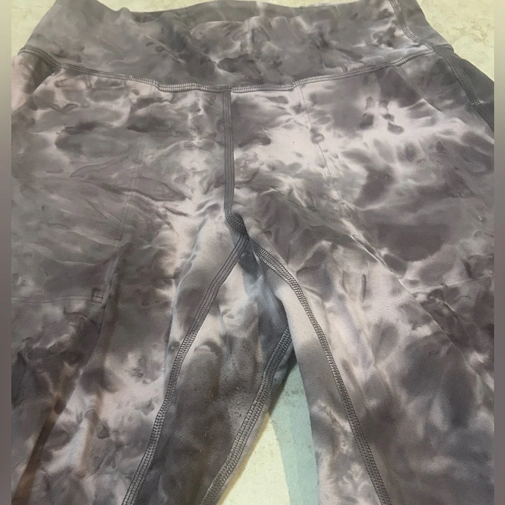 lululemon athletica Gray Tie-Dye Marble Joggers Size 4 MSRP $118