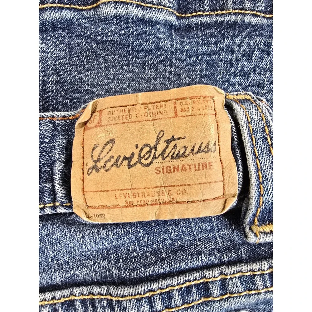 Levi Strauss Signature flare clothes