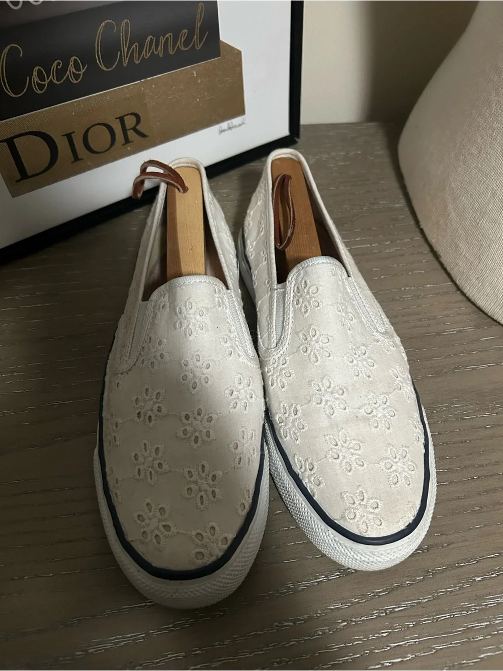 Sperry slip canvas