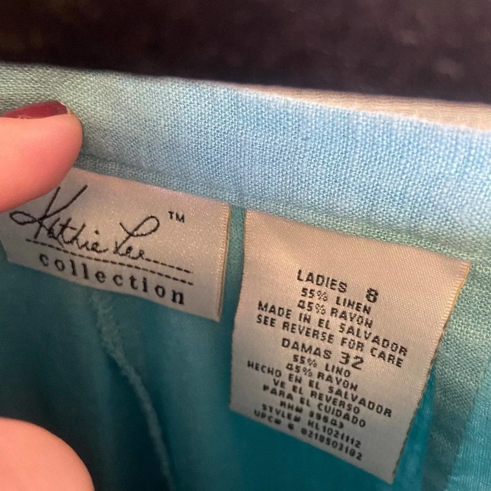 Kathie Lee Collection size medium