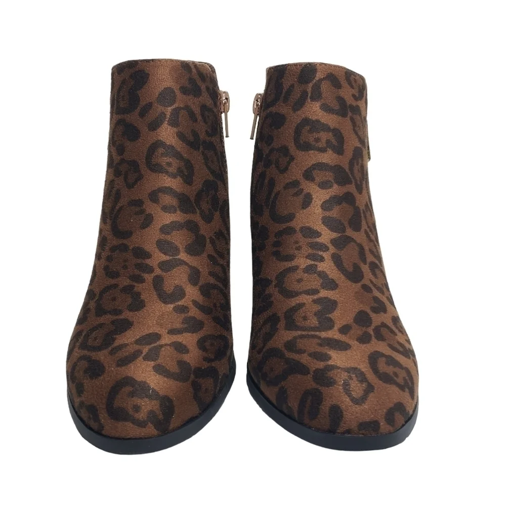 Style & Co MASRINAAF Brown Leopard Zip Closed Toe Ankle Booties Sz 7.5M