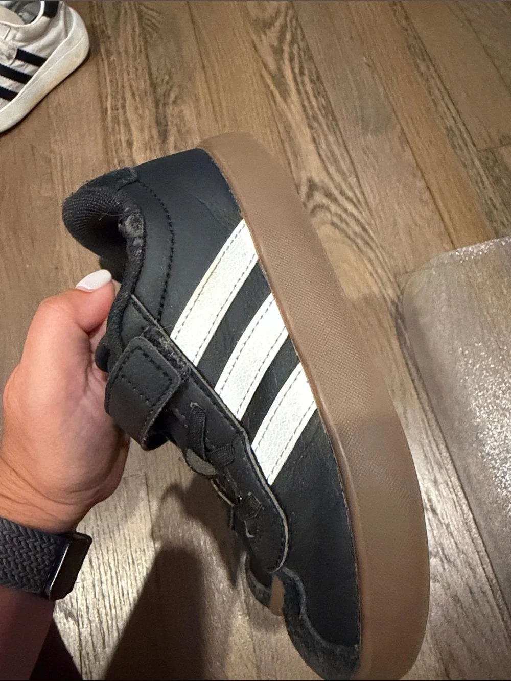 adidas low top