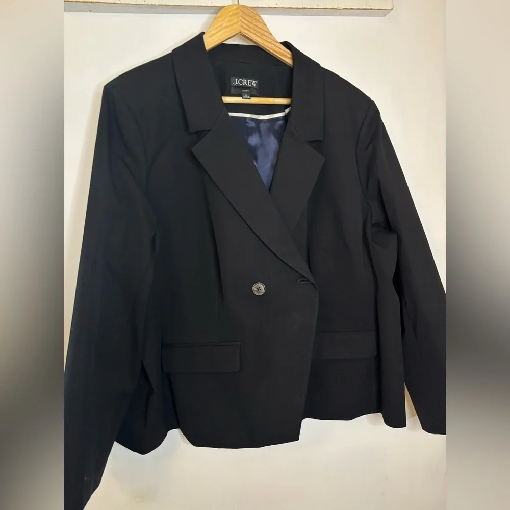 NWOT J. Crew Devon blazer in bi-stretch cotton blend
