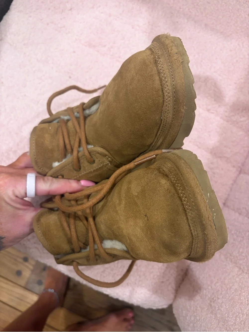 UGG Kids Chestnut Suede Lace-Up Ankle Boots