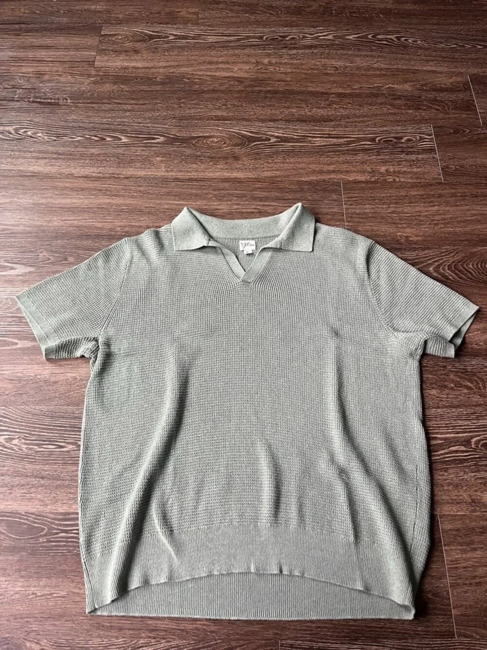 J. Crew spread green it