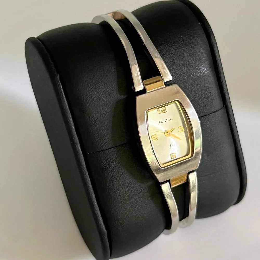 FOSSIL Ladies Petite Silver Tone Watch