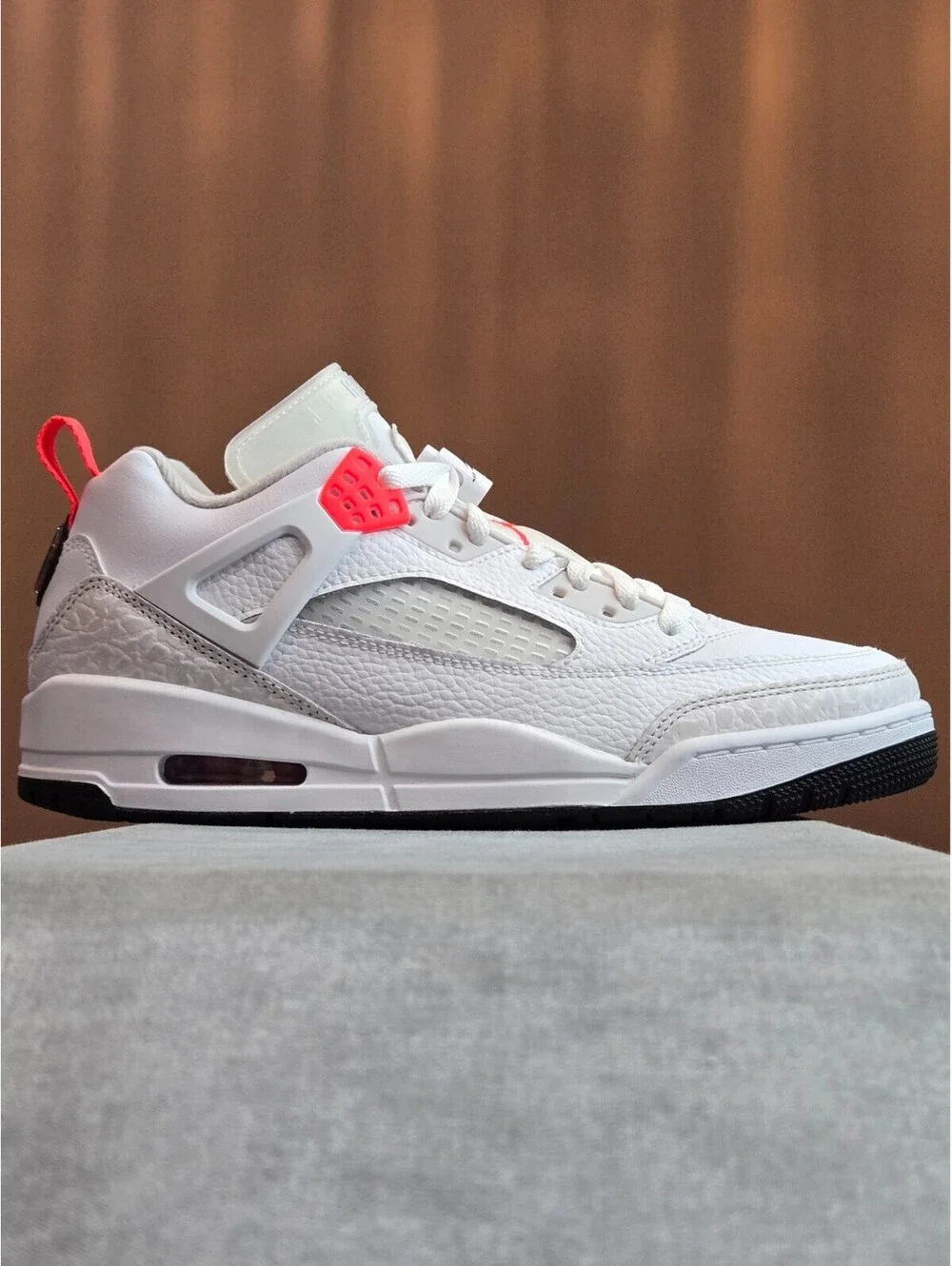 Air Jordan Spizike Low - White / Bright Crimson (IQ0305-100) Men's 7.5 Women's 9