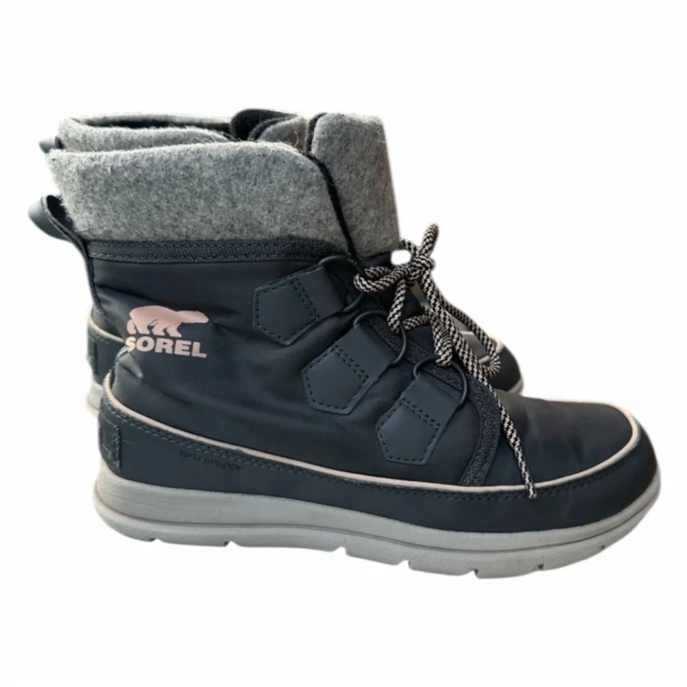 Sorel cozy lightweight