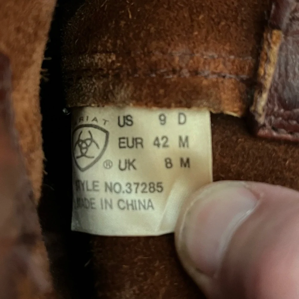 Ariat act roper