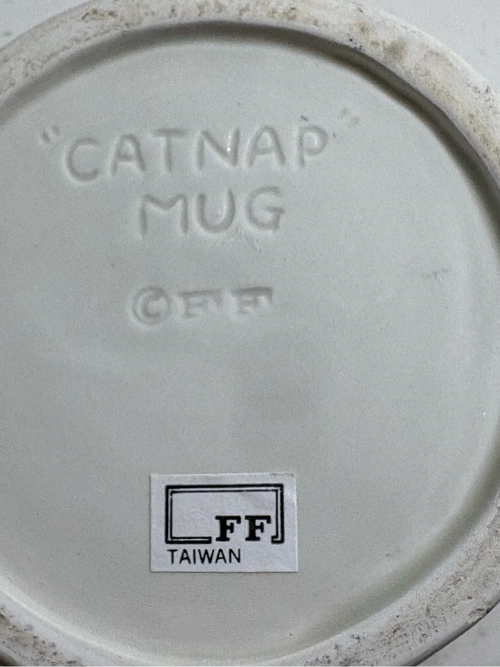 Vtg ‘77 Fitz & Floyd Catnap Mug handpainted cat 3-D fish bottom ceramic Cup