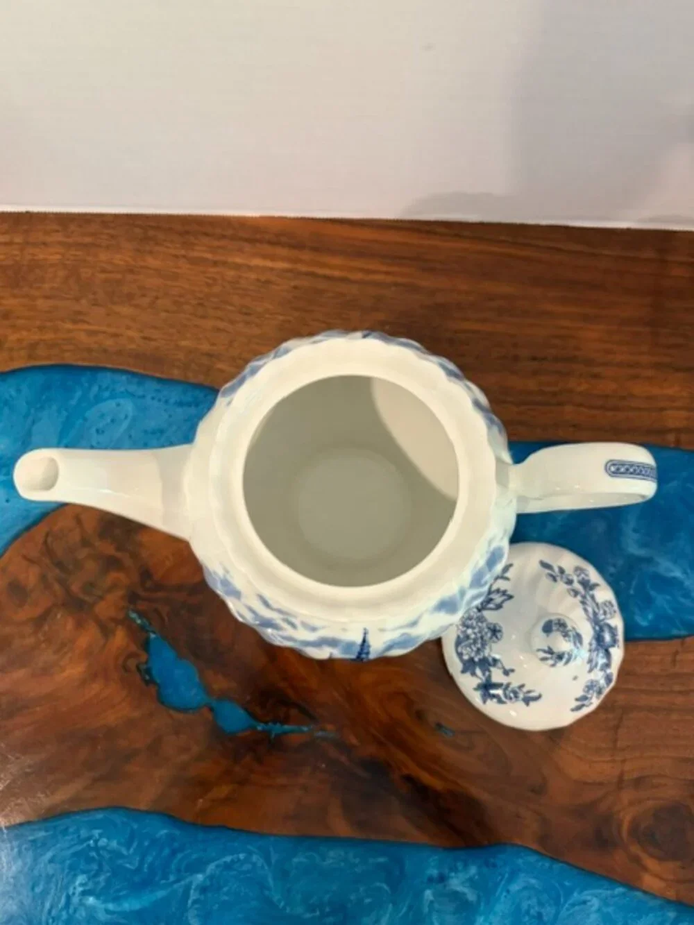 Vintage Johnson Brothers Tulip Time Windmill Teapot
