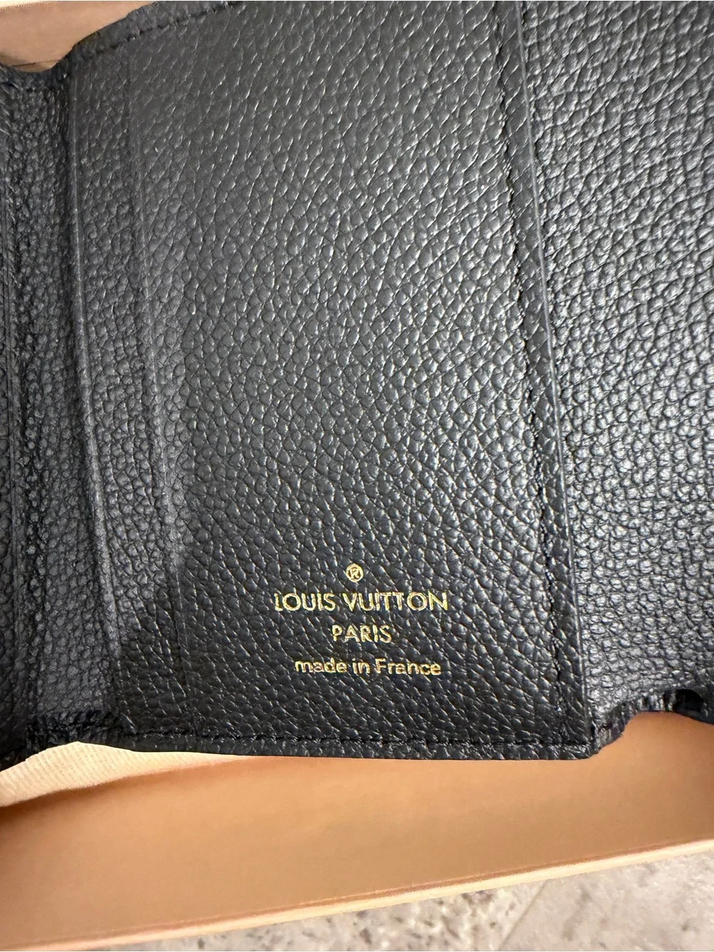 Louis Vuitton 100% authentic