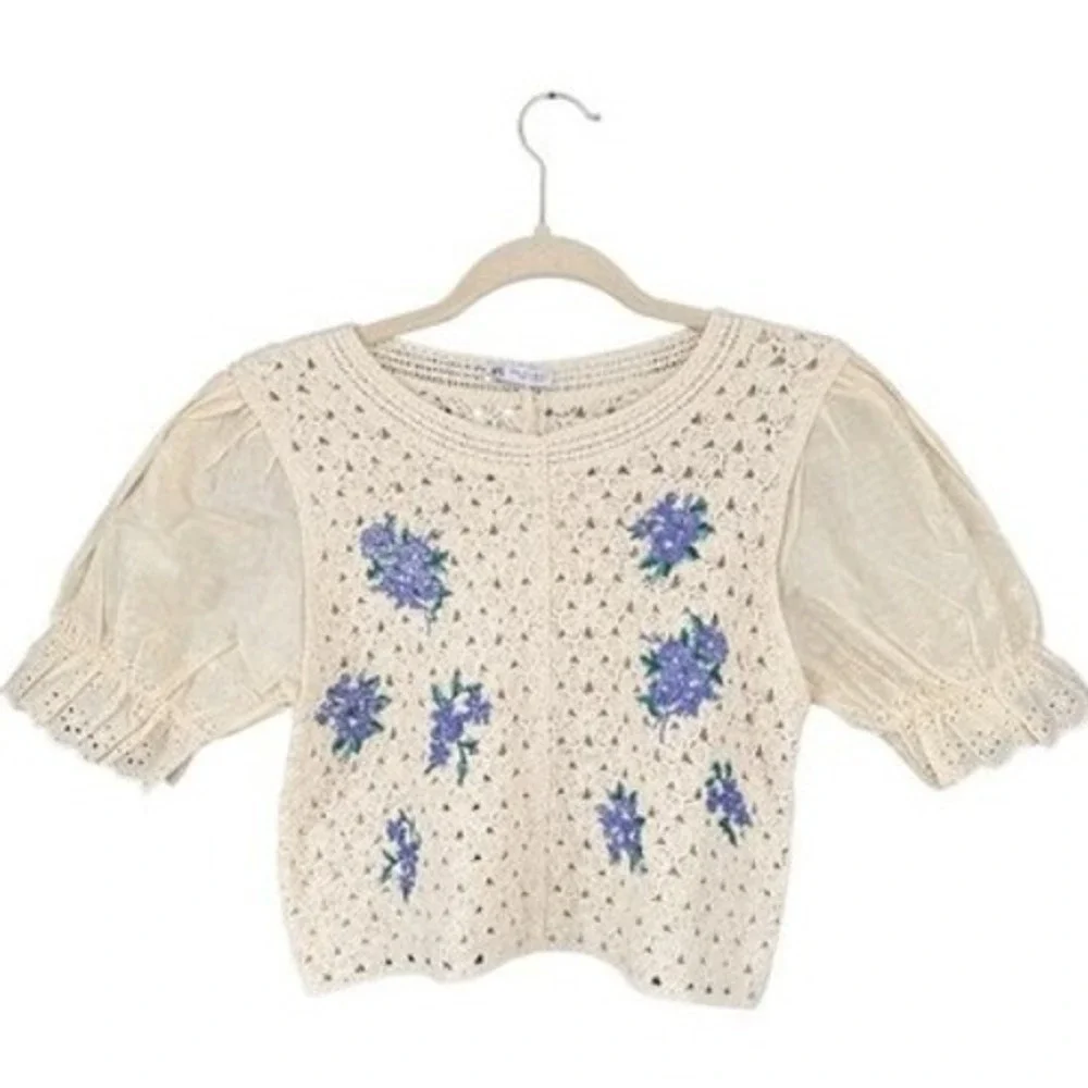 B8 Zara Crochet Top Floral Embroidery Puff Sleeve Boho Cottagecore Eyelet Trim