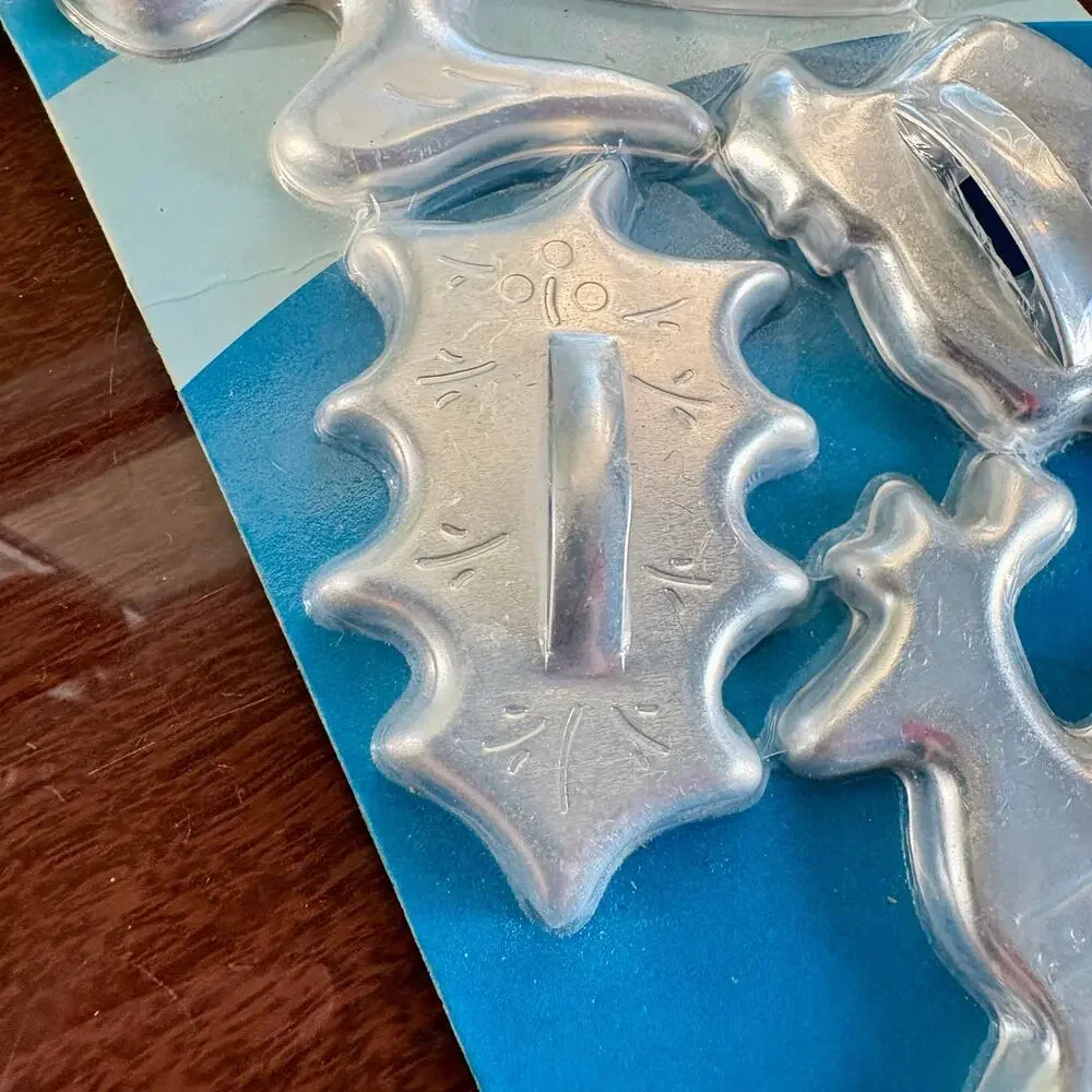 Vintage Mirro Christmas Cookie Cutter Set Sealed 4 Pc Holiday Shapes