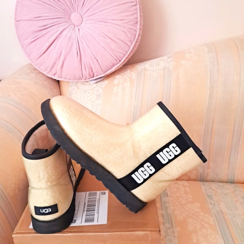 UGG CLEAR MINI CLASSIC NATURAL BEIGE & BLACK ANKLE BOOTS