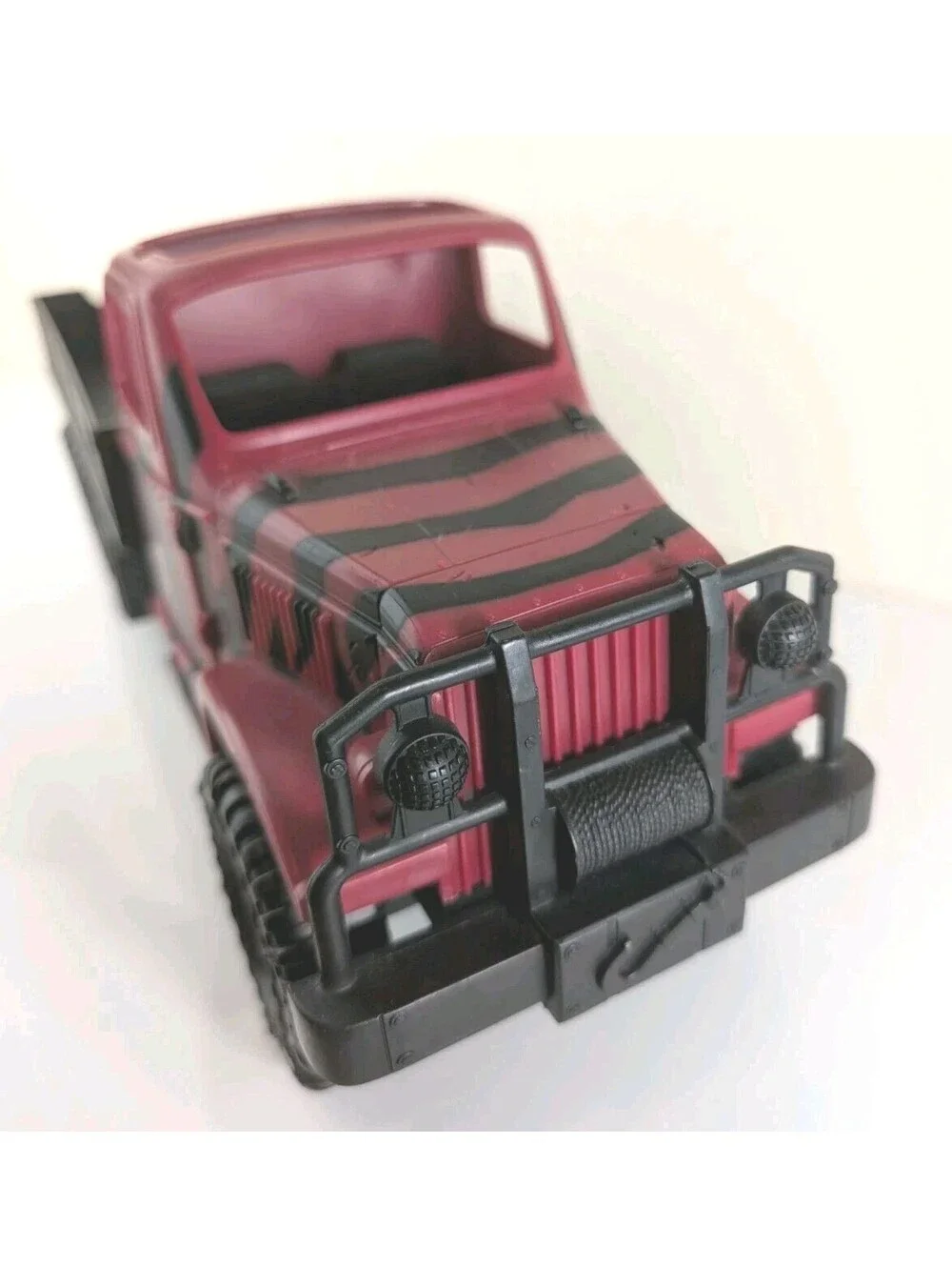 Animal Planet Force Safari Truck Jeep Vintage Toys R Us RARE Maroon Red Stripes