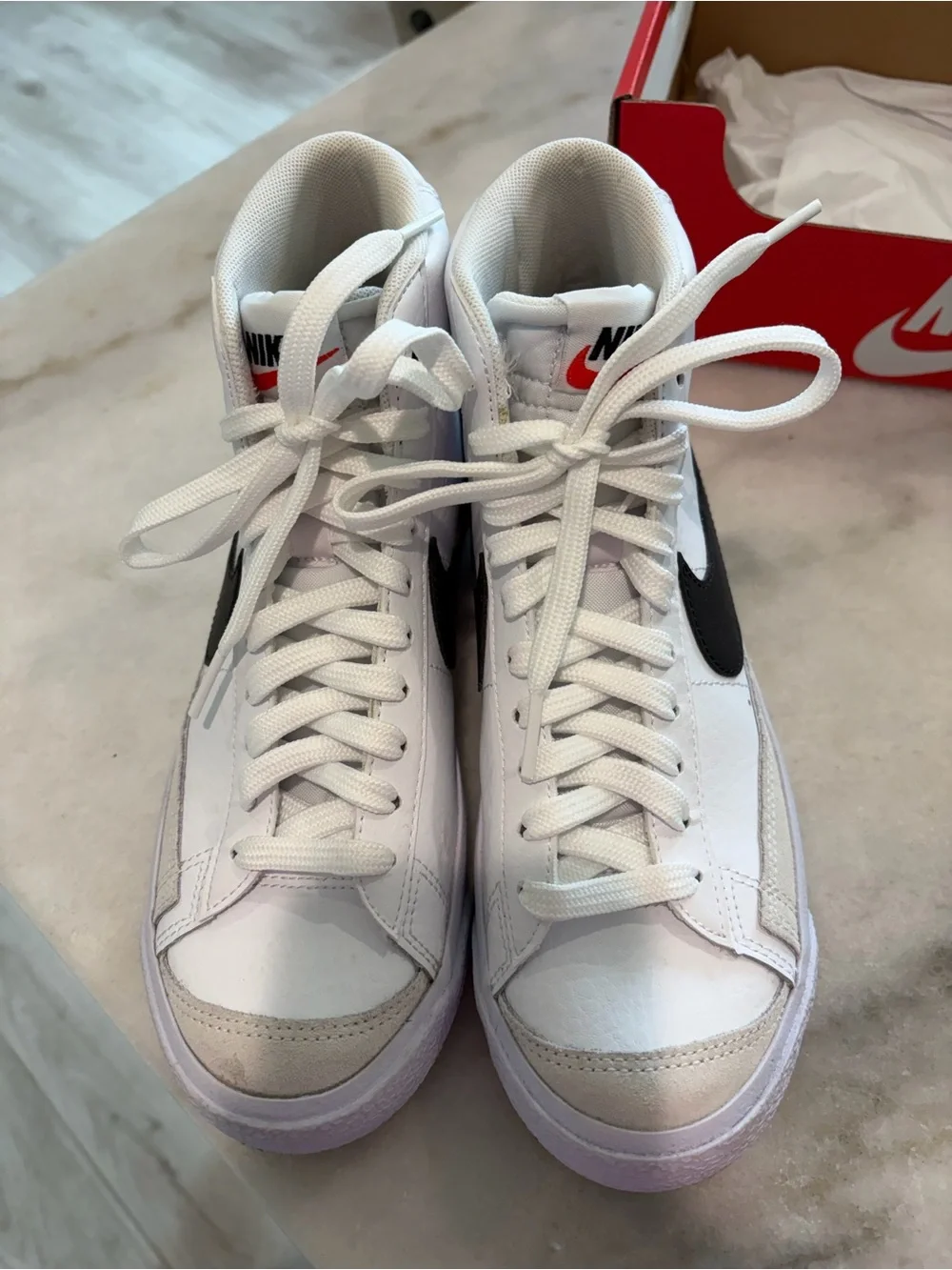 Nike fit upper contrasting