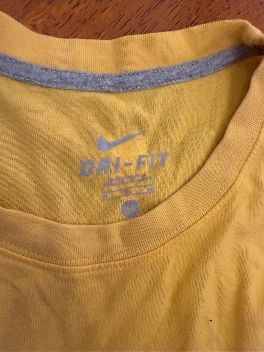 Nike Yellow Baseball Graphic Tee with Green Logo xl