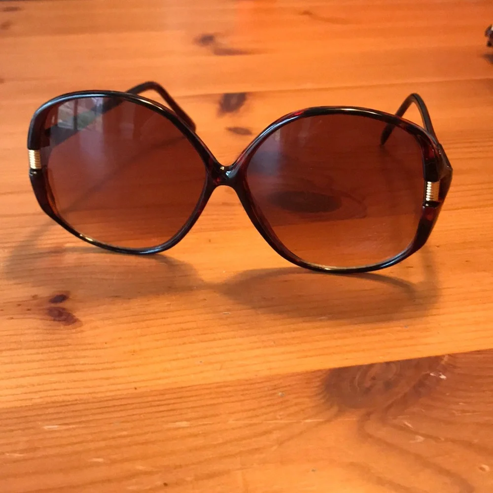 Riviera Vintage Sunglasses‎