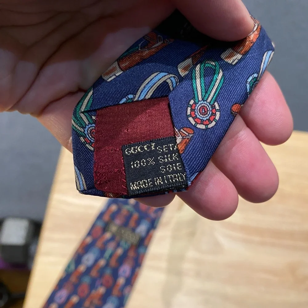 Gucci pre owned