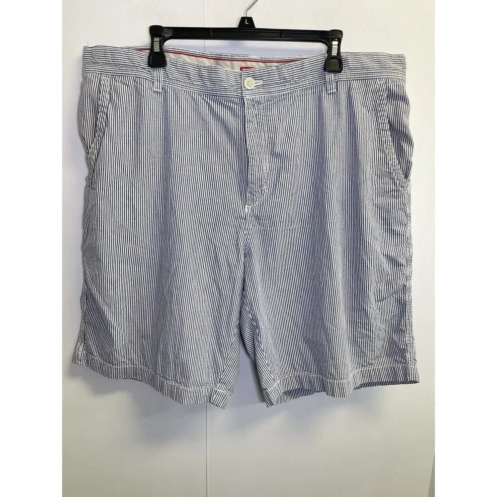 Izod‎ Men's Size 40 Blue Striped Seersucker Bermuda Shorts 10