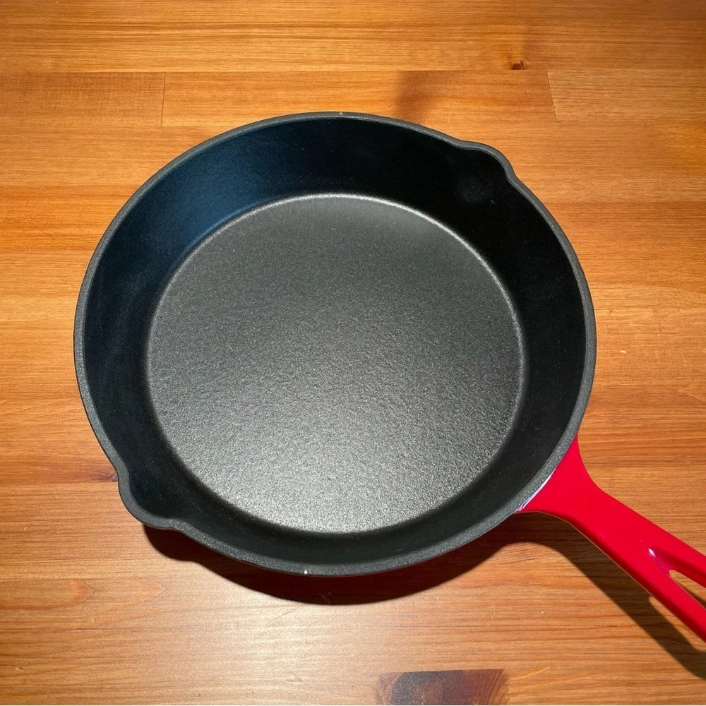 NWOT Sur La Table Enameled Cast Iron Skillet 10