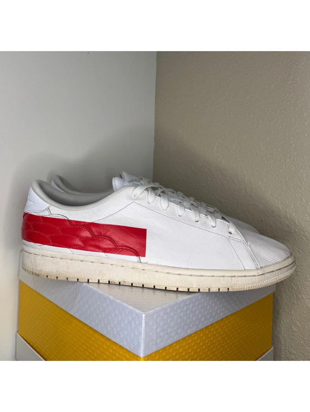 Air Jordan 1 Centre Court White Gym Red Men’s Size 11 w/ OG Box Leather Shoes