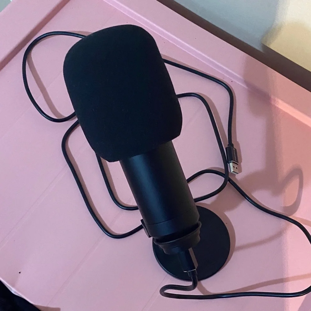 Black USB Microphone
