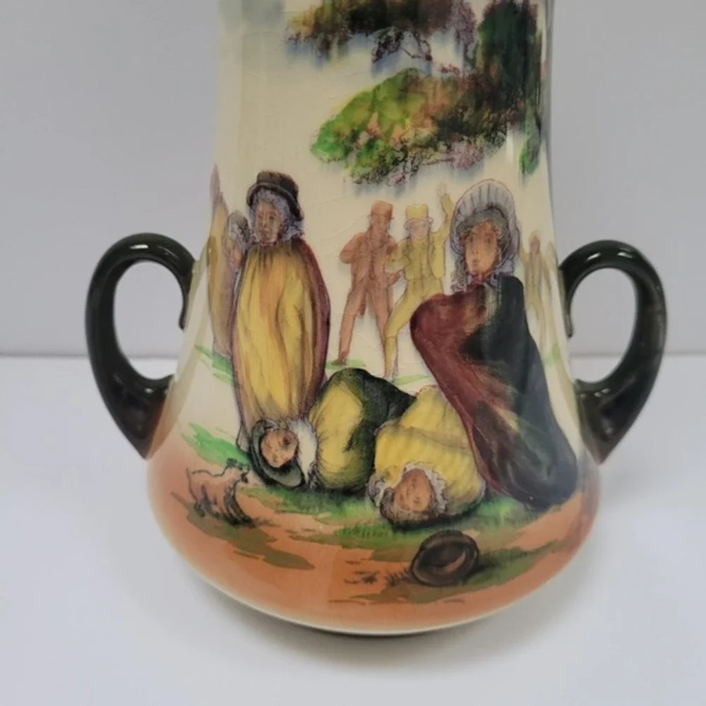 Royal Doulton Vintage Vase Old English Sack Race‎ D3470 Antique