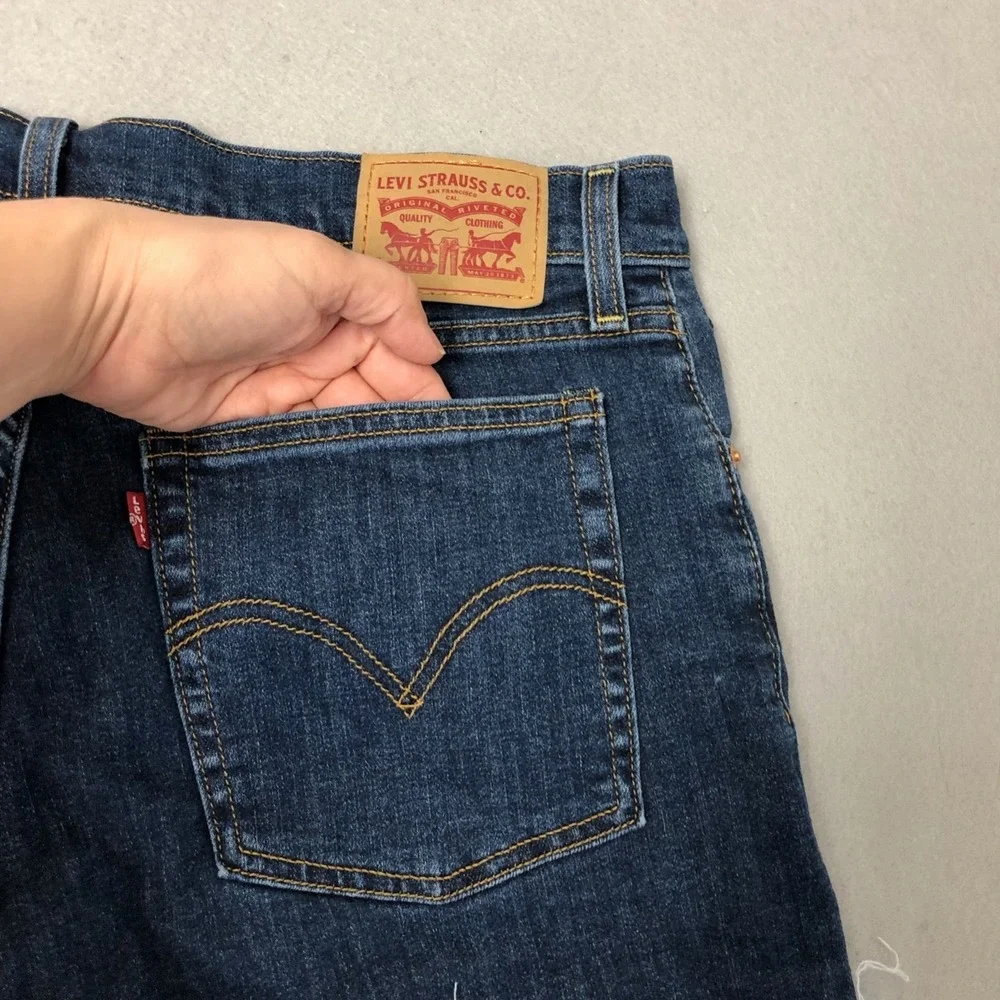 Levis step up
