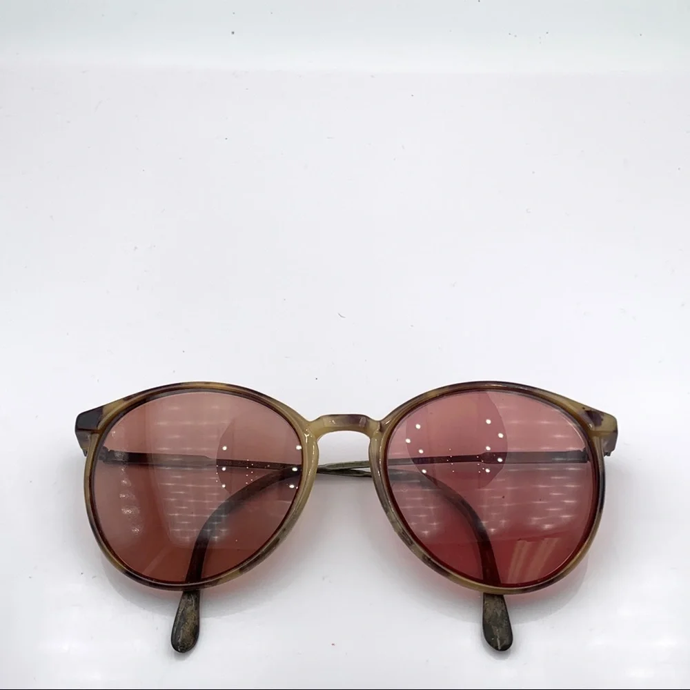 Adensco listing pair