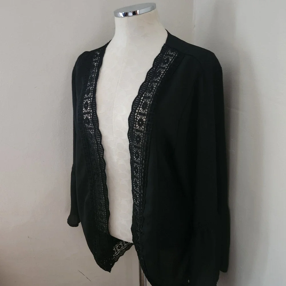Unbranded Black‎ Crochet Trim Wrap Women's Medium