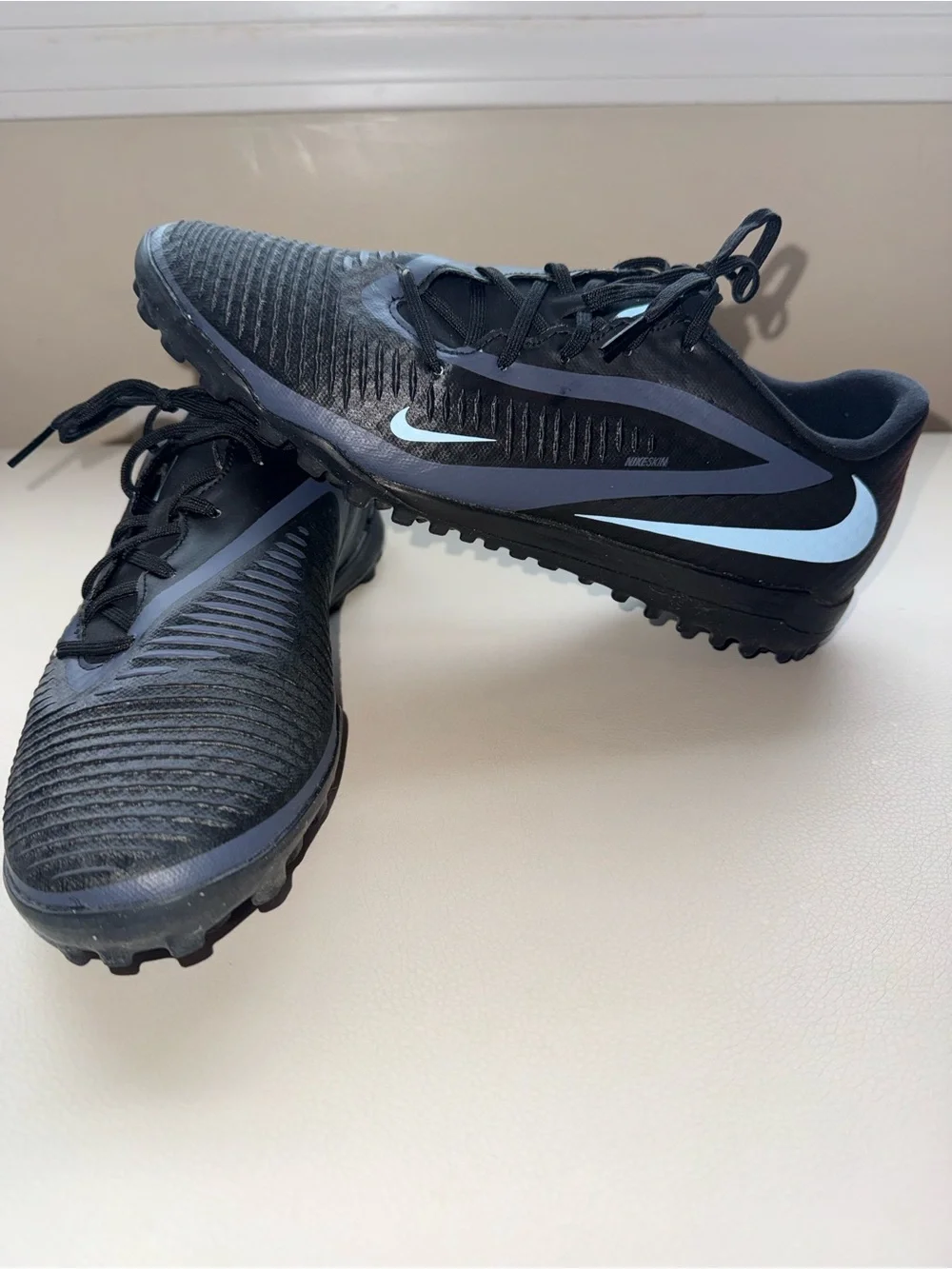 Nike low cut